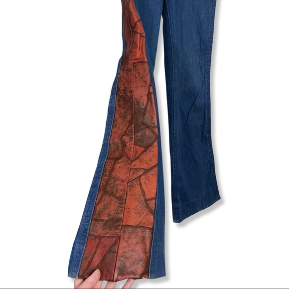RARE VTG 1970’s OUI Wide Leg Leather
Patchwork Panel Bell Bottom Jeans 34/14 - Picture 4 of 9